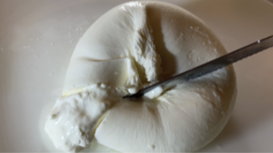 Burrata con Panna Cheese Lioni